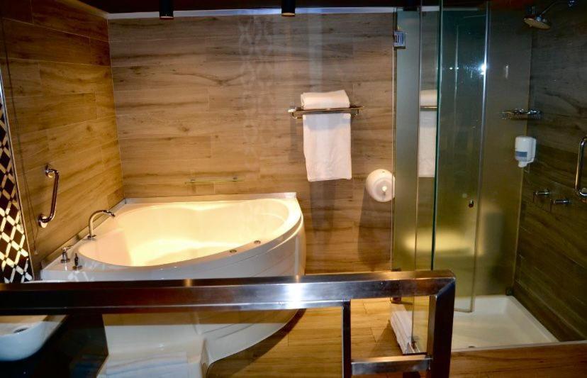 Hotel Las Lomas ليما المظهر الخارجي الصورة